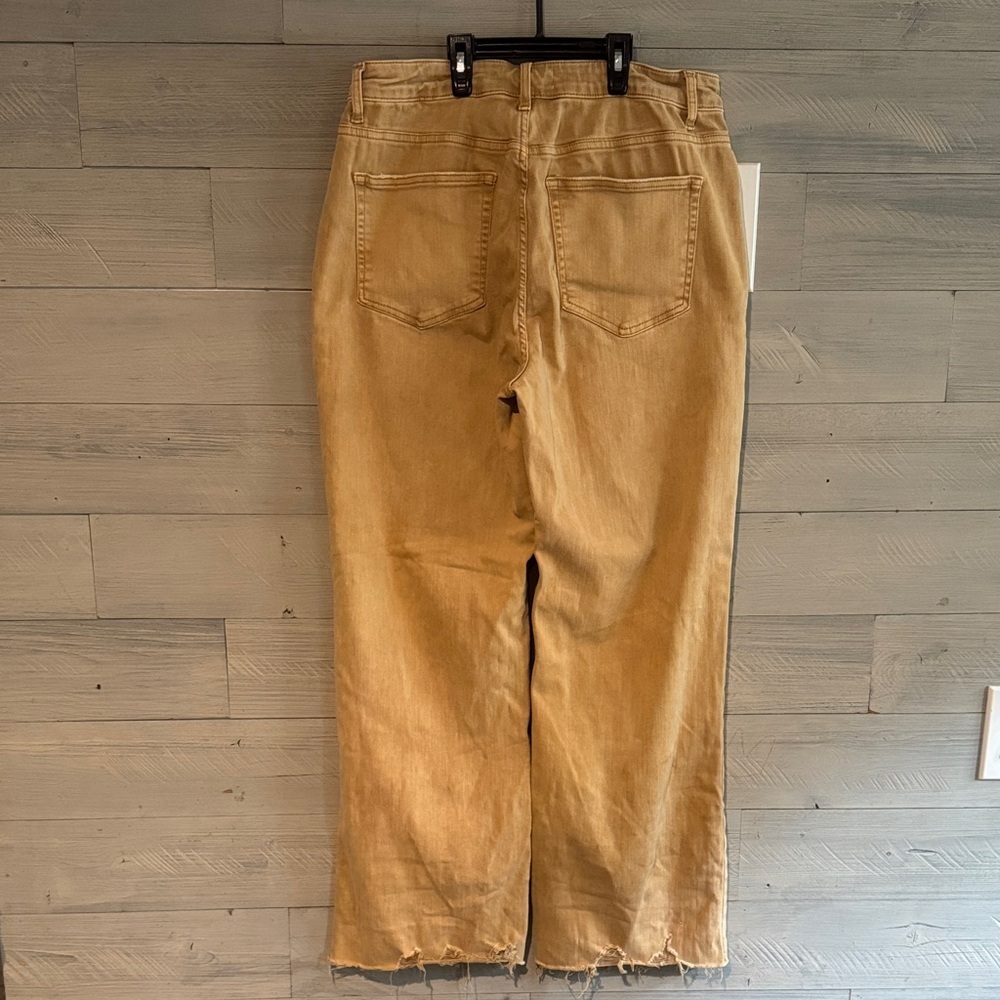 Stylish Tan Wide Leg Jeans for Women - Picture 7 of 9